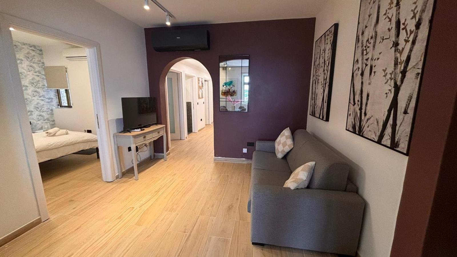 Heart, 3 * Valletta